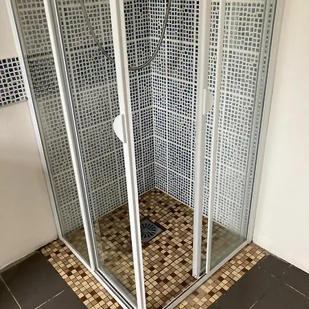 Four Seasons House Milford