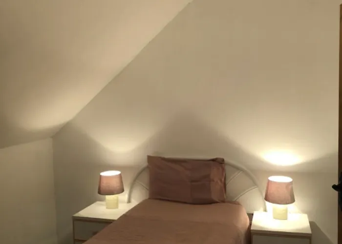 Four Seasons House 3* Milford